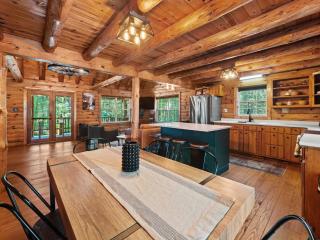 Log Cabin Retreat - 3