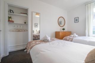 Ashgrove House - 3 bedroom - 1