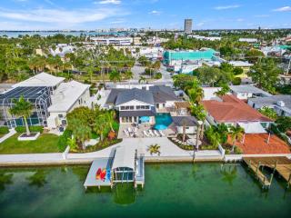 Manatee Cove - 0