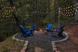 Sevierville Cabin with Deck Minutes to Pigeon Forge - Sevierville - 0