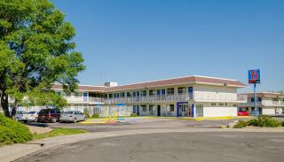 Motel 6 Thornton - 3