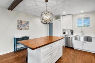 Lido Beach Retreat - 1