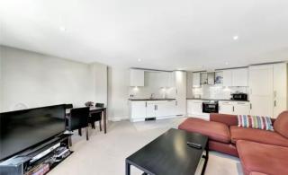 2 Bedroom Flat in Battersea - 6
