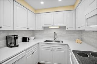 Harbor Towers- 420 - 4