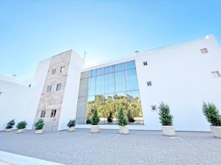 Pearl of Cascais Upscale Home with Dowtown Access - 9