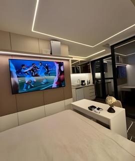 Batel Vista Luxury | Ar condicionado, Varanda e + - 5