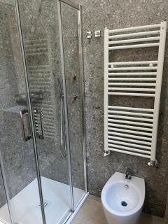 Centro Bologna - Moderno Appartamento per 4 persone - 5