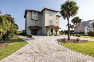 Stunning Newly Constructed 5-Bedroom, 55-Bath Oceanfront Retreat - 5