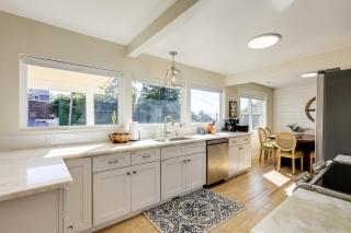 Walk to Dtwn Camas! Updated Home with Game Room - 1