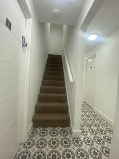 en-suite room by Airport and NEC - 7