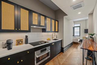 Freeman Lower Studio with Shared Amenities - 7
