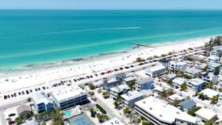 Sunkissed Shores - 4