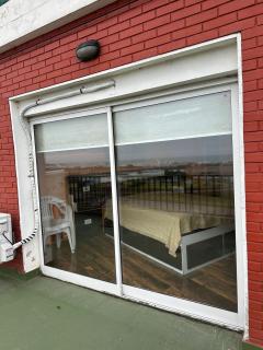 Departamento frente al mar, con terraza propia - 8