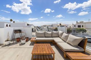 CoastLight Rooftop by Bayside Modern Penthouse - 6