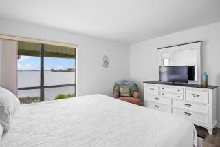 Dolphin Baycation at Runaway Bay - 7