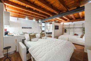 Aria Arena Duplex Suite - up to 8 pax - 2