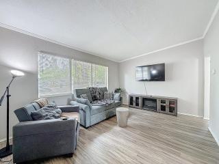 3012 E Norfolk Street - 7