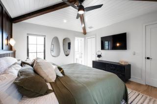 Periwinkle Place - 2