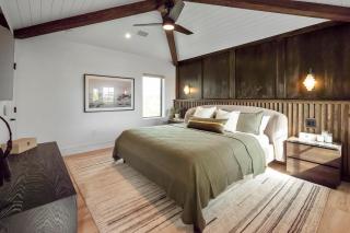 Periwinkle Place - 1