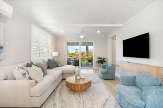 Edgewater Escape at Hunter's Point - 6