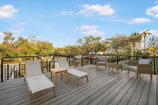 Edgewater Escape at Hunter's Point - 8