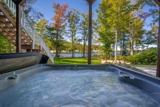 Lakefront Home with Private Beach Access & Hot Tub - Milton - 5