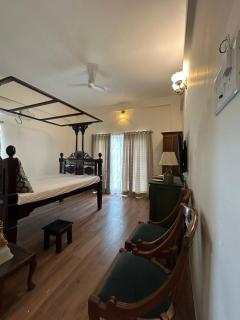 Shalom Maple Leaf Villa - 4