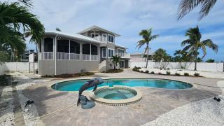 White Pelican House - 0