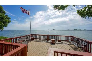 Runaway Bay Unit 273 - 2