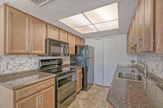 Dockside Bay Escape - 6