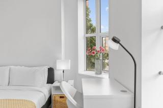 Perfectly Located 2BR Apartment in Balham - 7