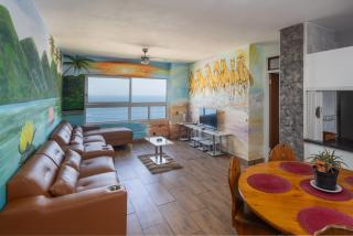 Beach Front Self Catering Apartment With Pool - 4