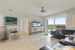 Oceanwalk 17-502 - 6
