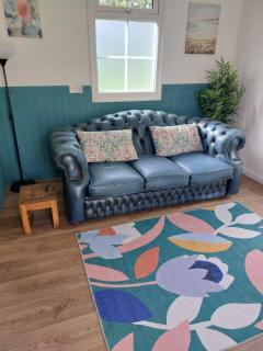 The Garden Room at Poplar Cottage - 9