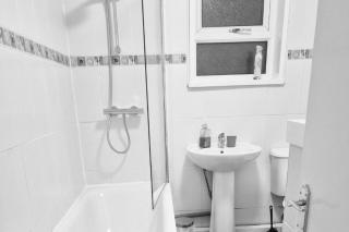 2-Bed - Sleeps 6 - Free Parking - 1