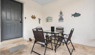 Sanibel Shores B1 - 8