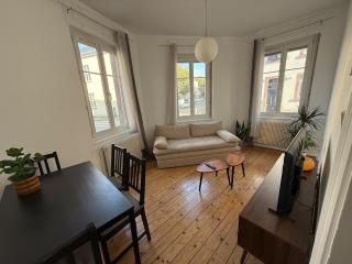 Appartement confortable T2 10 min centre-ville - 0