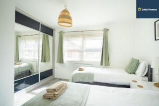 LongTerm Stays - NR HeathrowWindsorCastle - Sleeps 6 - wParking - 4