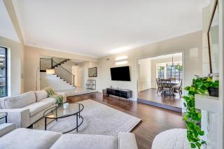 Spacious Home With Pool, Hot Tub & Large Backyard - 3