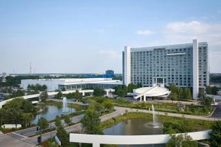 Renaissance Schaumburg Convention Center Hotel - 9