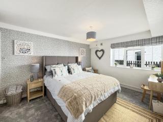 Beach View Cottage Minehead - 7