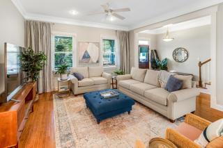 Happy Times on Park Main + Carriage by Lucky Savannah - 0