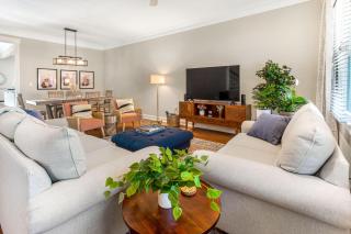 Happy Times on Park Main + Carriage by Lucky Savannah - 5