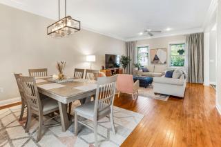 Happy Times on Park Main + Carriage by Lucky Savannah - 2