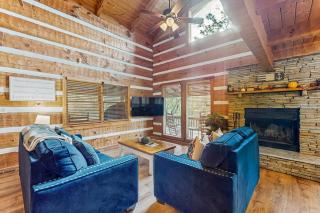 Mountain Grace Lake Retreat - 9