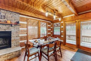 Mountain Grace Lake Retreat - 2