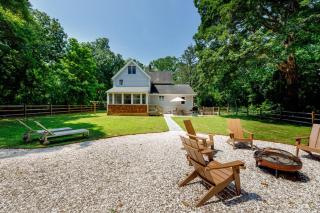 Modern Coastal Farmhouse - 9