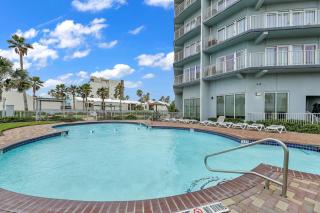 Gorgeous 9th Floor Ocean Front at Aquarius Resort - 8
