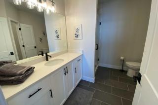 Lakeview Luxe Penthouse - 1