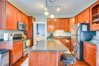 Walk to Lake and Dining Inviting Sackets Harbor Apt - 9